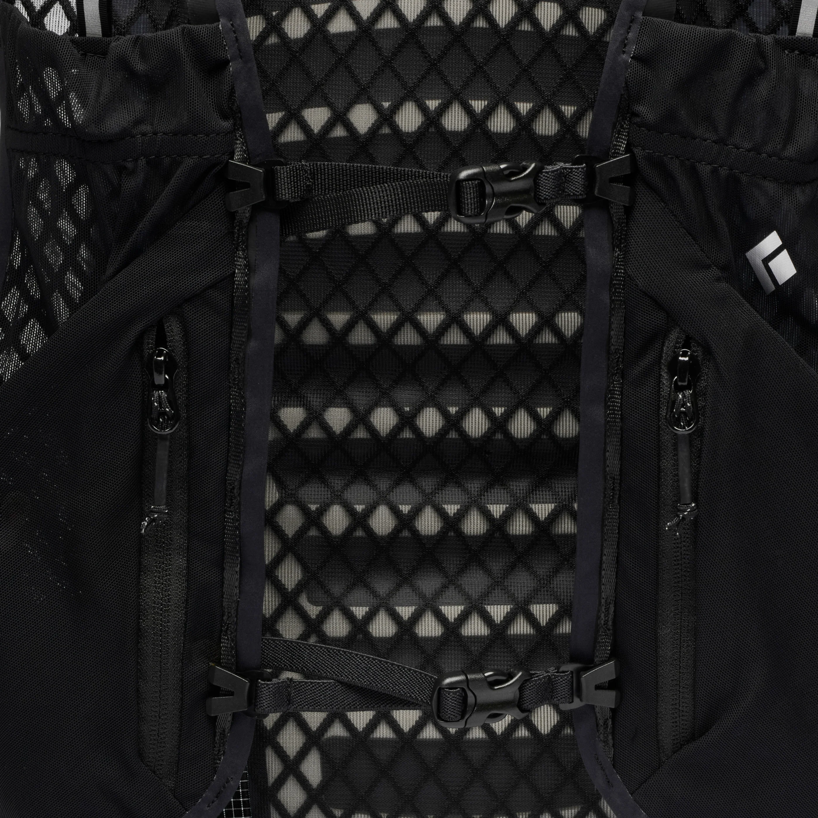 Women's Distance 22 Backpack - Image 4